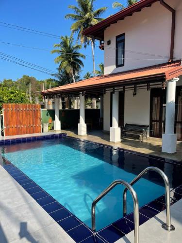 River Breeze Villa Bentota