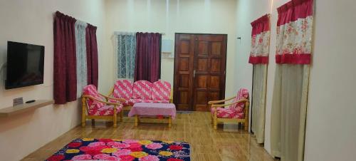 Guestroom, Nyak Hassan Guest House in Ayer Hangat