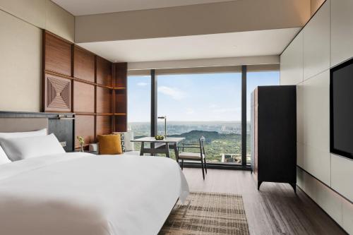 409157122 Shangri-La Nanning - The tallest hotel worldwide in Shangri-La Group