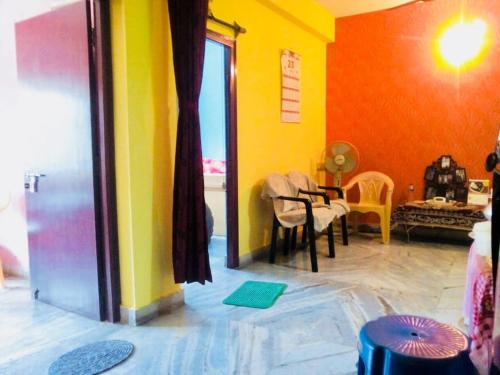 Fully furnished 2bhk apartment opposite Dakshineshwer Kali temple kolkata