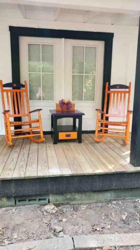Lake Hartwell Frank Howard Home Clemson in Clemson, USA