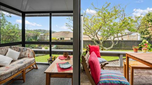 Roseville - Snells Beach Holiday Home