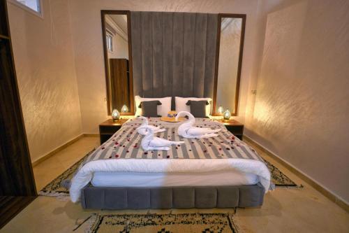 1 queen bed