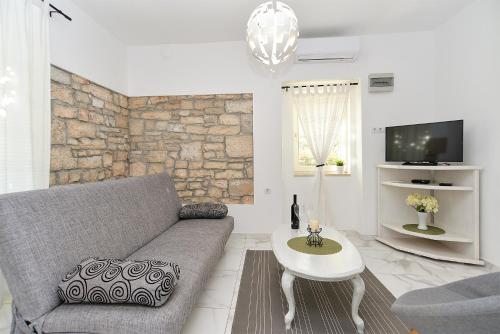 Holiday Home image 1
