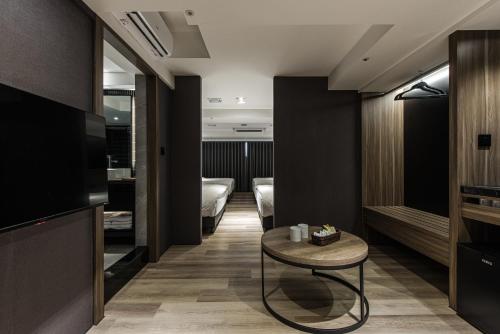 Autumn Willow Hotel in West District