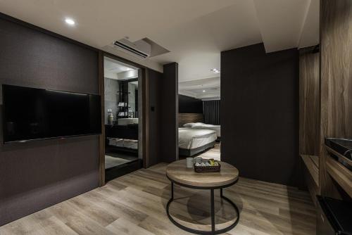 409181809 Autumn Willow Hotel
