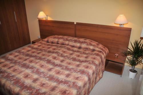 Villa Park Guest Apartments - main image