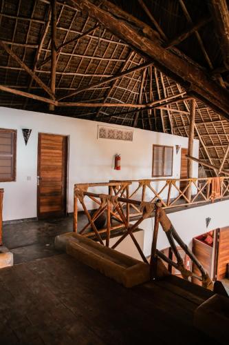2 bedrooms, 3 beds