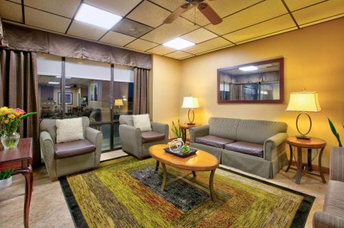 Days Inn by Wyndham Batesville