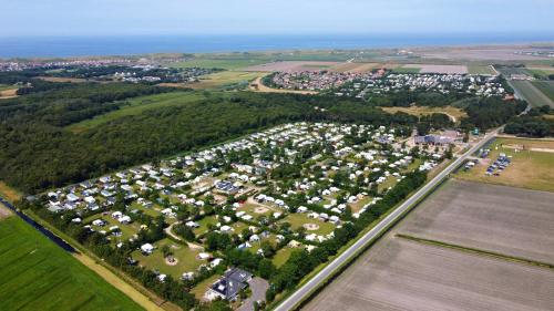 สภาพแวดล้อมโดยรอบ, Panoramatent, in de natuur aan zee in คัลเลนซุก