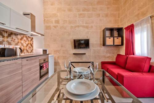 Old Lodge Studio 5 by Vallettastay, Valletta (photo 7)