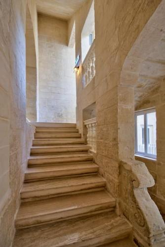 Old Lodge Studio 5 by Vallettastay, Valletta (photo 10)