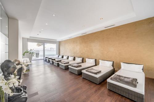 Hotel Garni Christine - image 5
