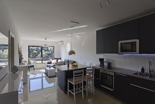One-Bedroom Apartment image 9