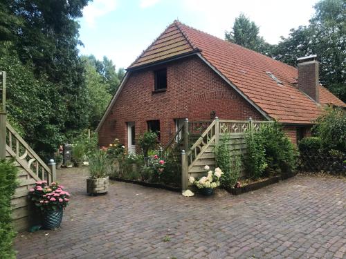 Ferienwohnung Gulfhaus, mit Sauna und großem Garten in Apen, Deutschland