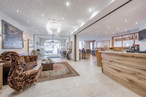 Hotel Garni Christine - image 11