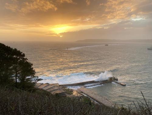 Bovisand Lodge Holiday Park - image 3
