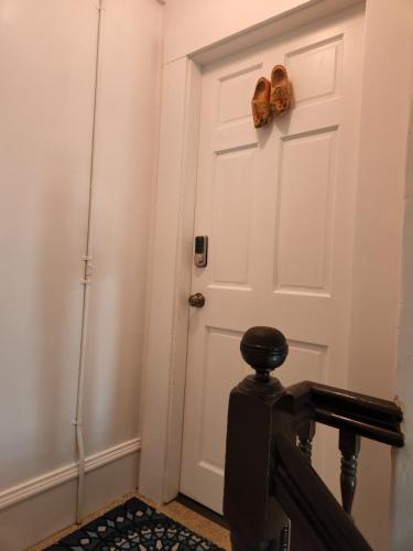 Street side studio apartment in Manchester, USA