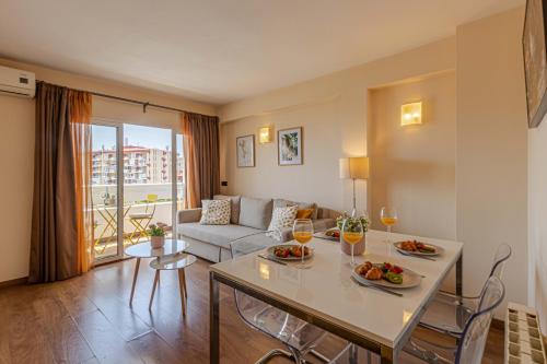 797 Holiday Rentals- Atico en Arroyo de la miel con hermosas vistas 1