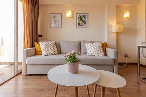 797 Holiday Rentals- Atico en Arroyo de la miel con hermosas vistas 2