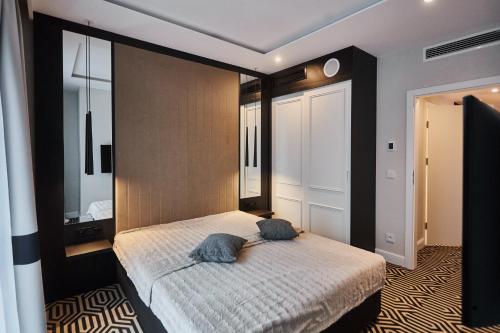 Two-Bedroom Apartment image 5