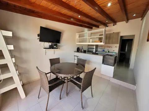 Kitchen, CORDOBA AEROPUERTO KEMPES QUORUM HOSPITAL ALLENDE PRIVADO Siglo XXI Universidad PASCAL Templo Mormon near Bavaria Restaurante Aleman