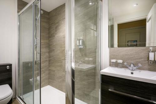 The Christopher Hotel Room Type - Deluxe Double or Twin Room