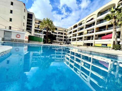 Apartemento piscina centro calella 3 min playa