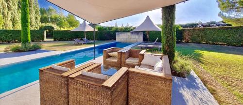 LASUITE Domaine Bertuli, heated Pool, Aircon