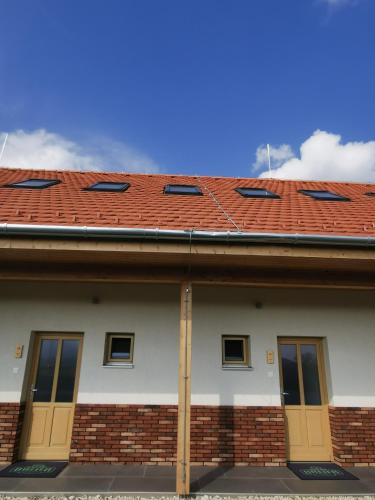 Breier Farm - Tanya Panzió