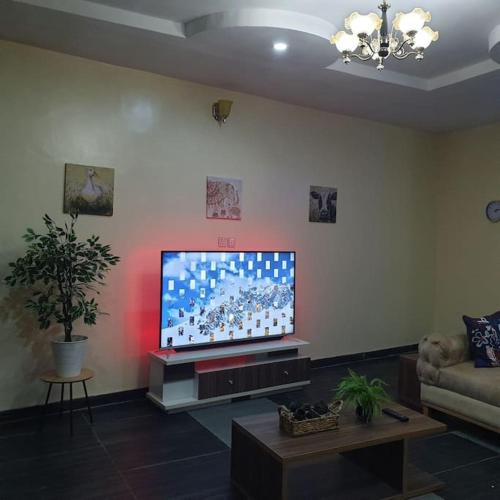 Three-Bedroom House image 10