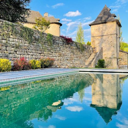 Castle in the beautiful French countryside with all modern comfort