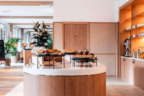 Best Western L'Oree - image 9