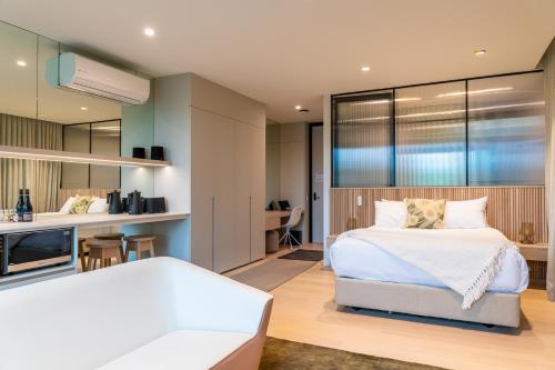 Book the Suite Suite