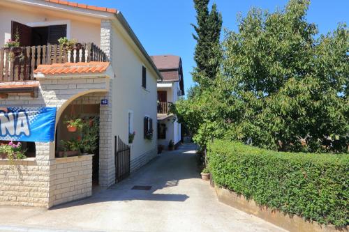  Apartments with a parking space Bibinje, Zadar - 6160 in Bibinje
