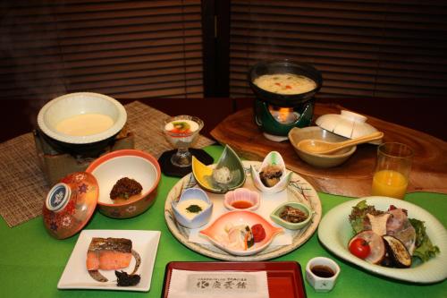 全館源泉掛け流しの宿 西山温泉 慶雲館