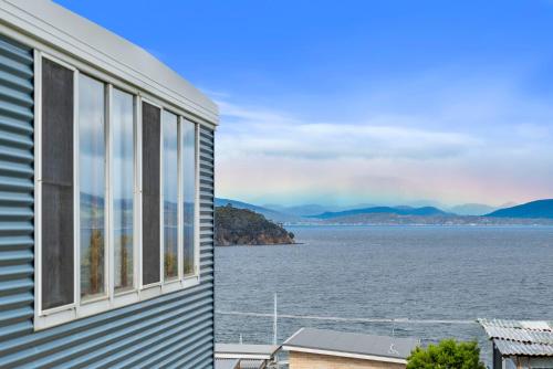 Blue Cottage Bruny Island