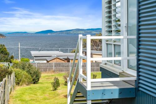 Blue Cottage Bruny Island