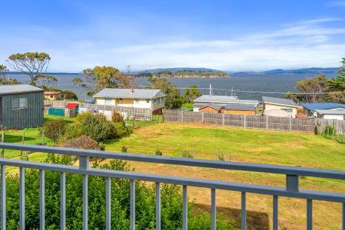 Blue Cottage Bruny Island