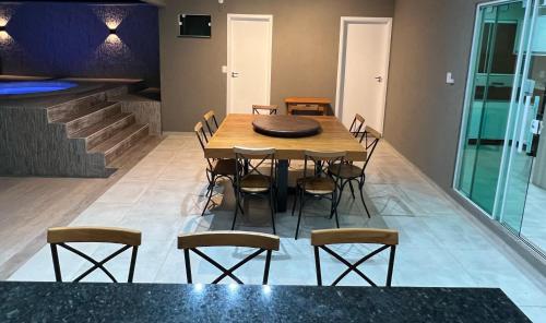 Casa Flora - Jacuzzi exclusiva e conforto absoluto a 10 quadras da praça central, Bonito (foto 3)
