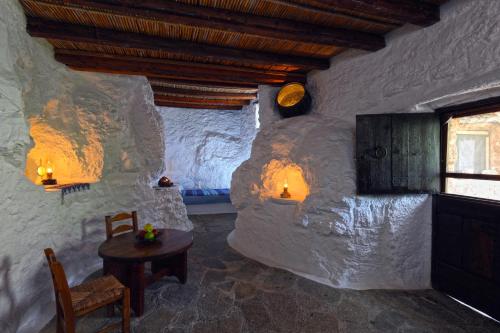Aspros Potamos - image 11