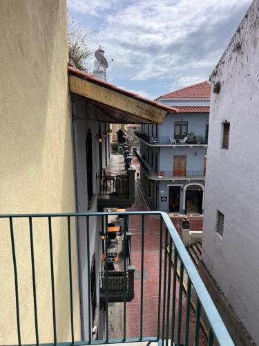 King Room with Balcony image 2