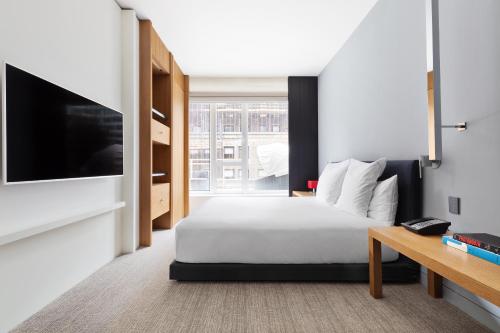 Andaz 5th Avenue-a concept by Hyatt - image 19