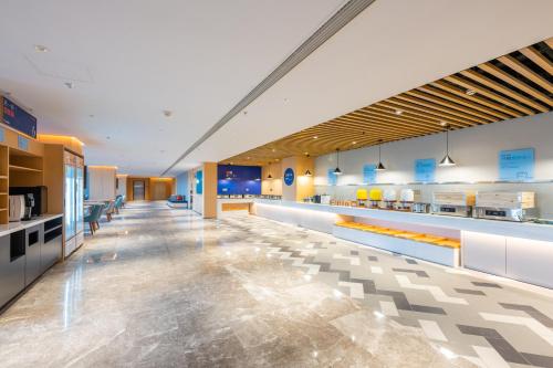 409310154 Holiday Inn Express Xinji City Center by IHG