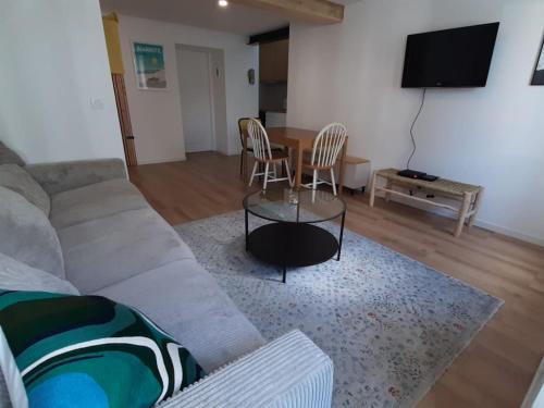 Appartement Biarritz, 2 pièces, 2 personnes - FR-1-239-853