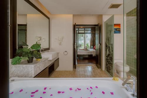 Borneo Beach Villas photo 1