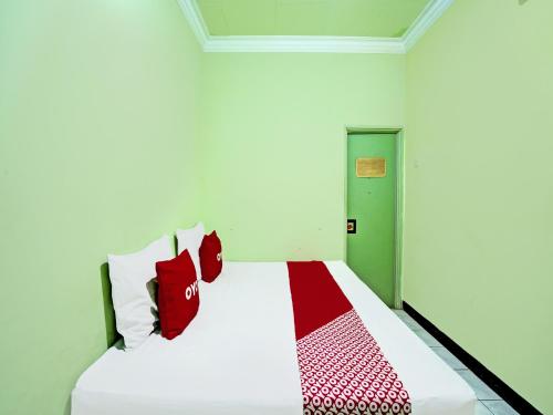 OYO 2708 Hotel Kemuning Syariah