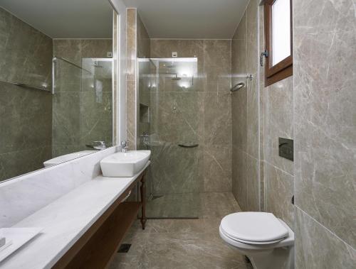 Mediterranean Village Hotel & Spa - image 14