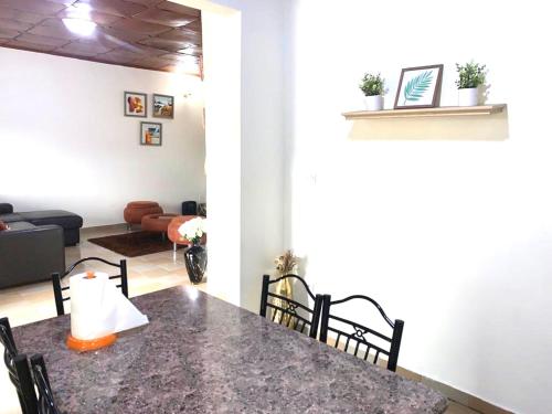 Instalaciones, Résidences MAFCA (Residences MAFCA) in Conakry