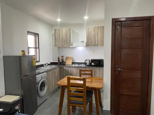 American mall in Kokomlemle